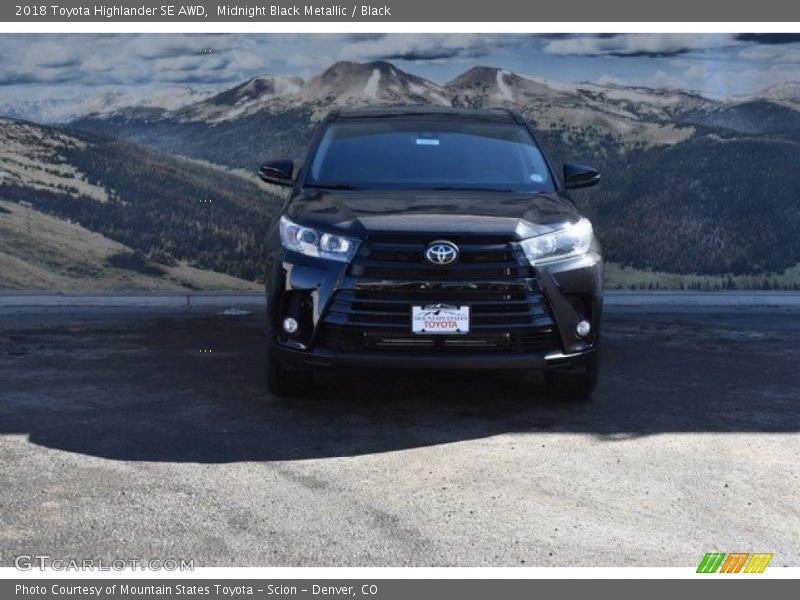 Midnight Black Metallic / Black 2018 Toyota Highlander SE AWD