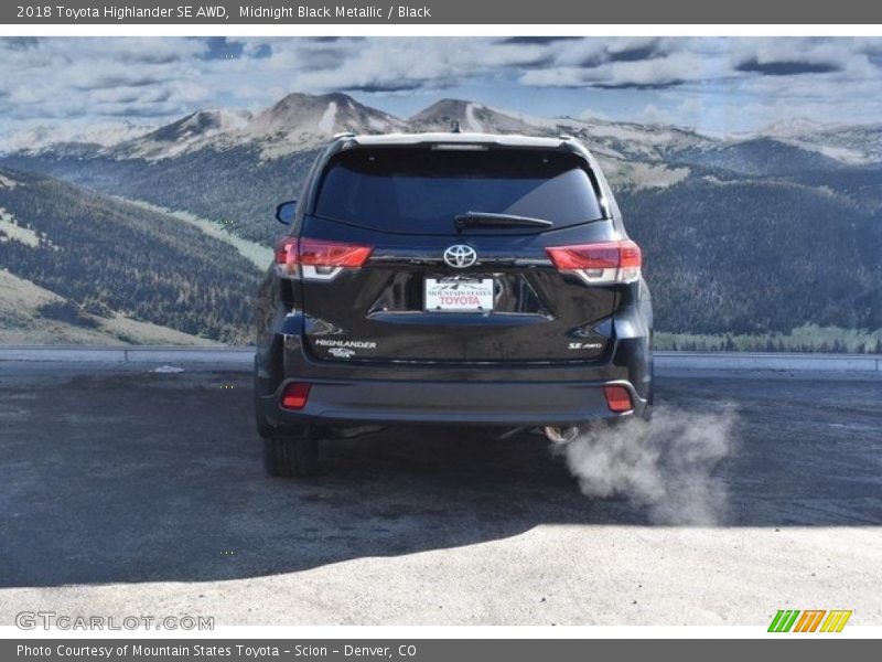 Midnight Black Metallic / Black 2018 Toyota Highlander SE AWD