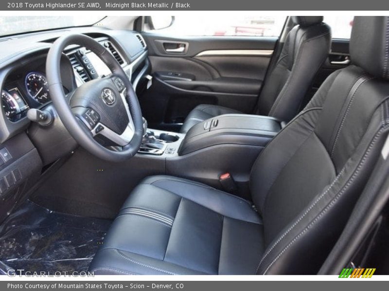 Midnight Black Metallic / Black 2018 Toyota Highlander SE AWD