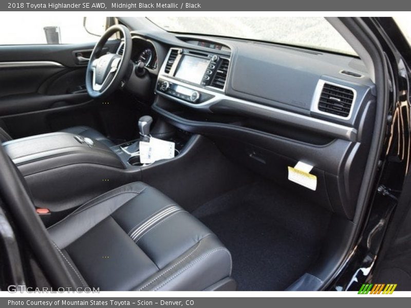 Midnight Black Metallic / Black 2018 Toyota Highlander SE AWD