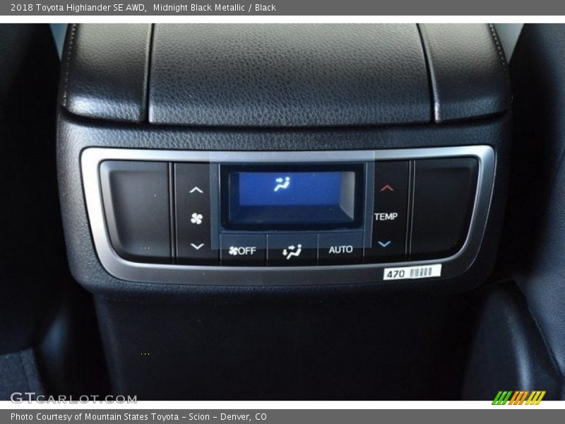 Midnight Black Metallic / Black 2018 Toyota Highlander SE AWD