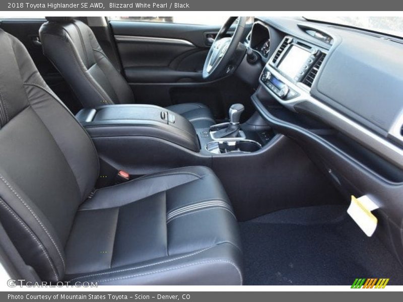 Blizzard White Pearl / Black 2018 Toyota Highlander SE AWD