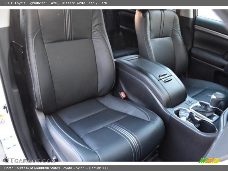 Blizzard White Pearl / Black 2018 Toyota Highlander SE AWD