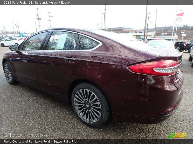 Burgundy Velvet / Ebony 2018 Ford Fusion SE