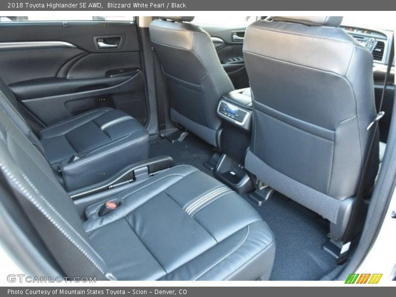 Blizzard White Pearl / Black 2018 Toyota Highlander SE AWD