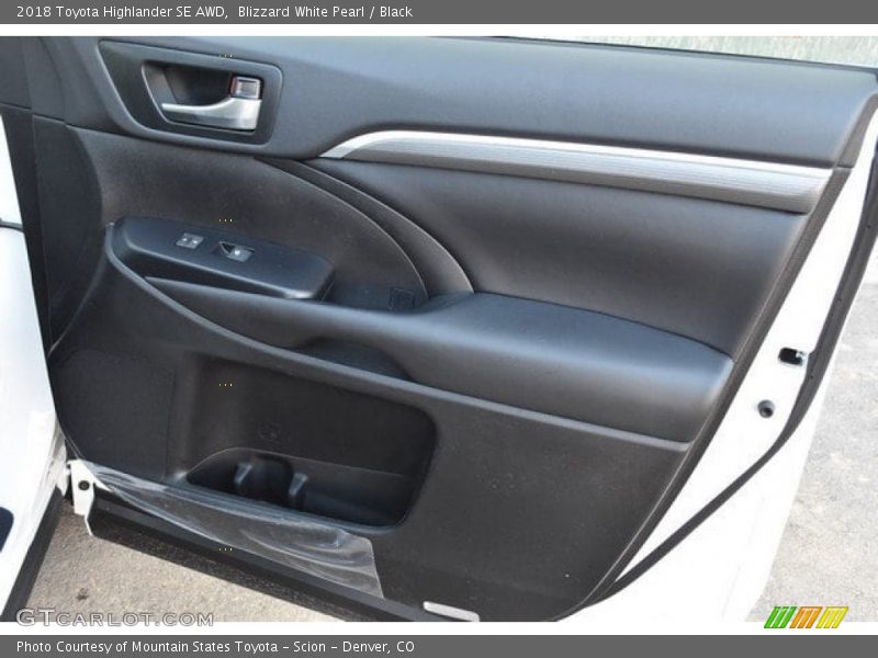 Blizzard White Pearl / Black 2018 Toyota Highlander SE AWD
