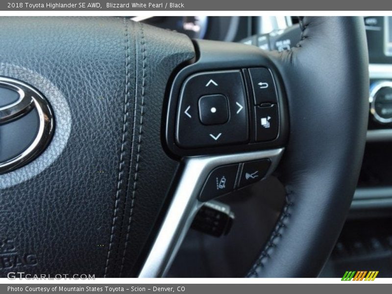 Blizzard White Pearl / Black 2018 Toyota Highlander SE AWD