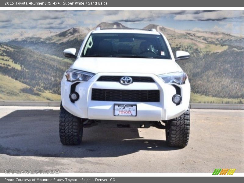 Super White / Sand Beige 2015 Toyota 4Runner SR5 4x4