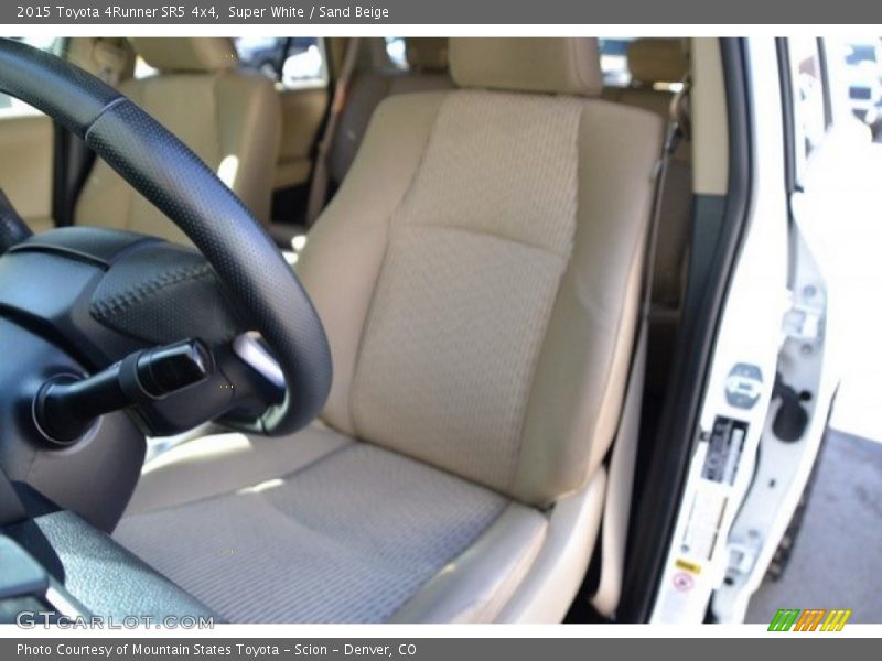 Super White / Sand Beige 2015 Toyota 4Runner SR5 4x4