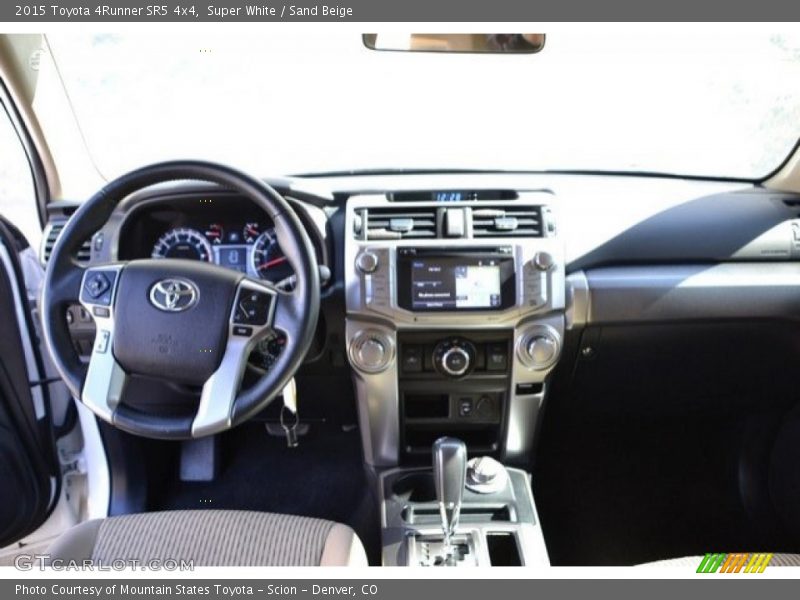 Super White / Sand Beige 2015 Toyota 4Runner SR5 4x4