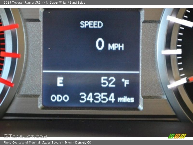Super White / Sand Beige 2015 Toyota 4Runner SR5 4x4
