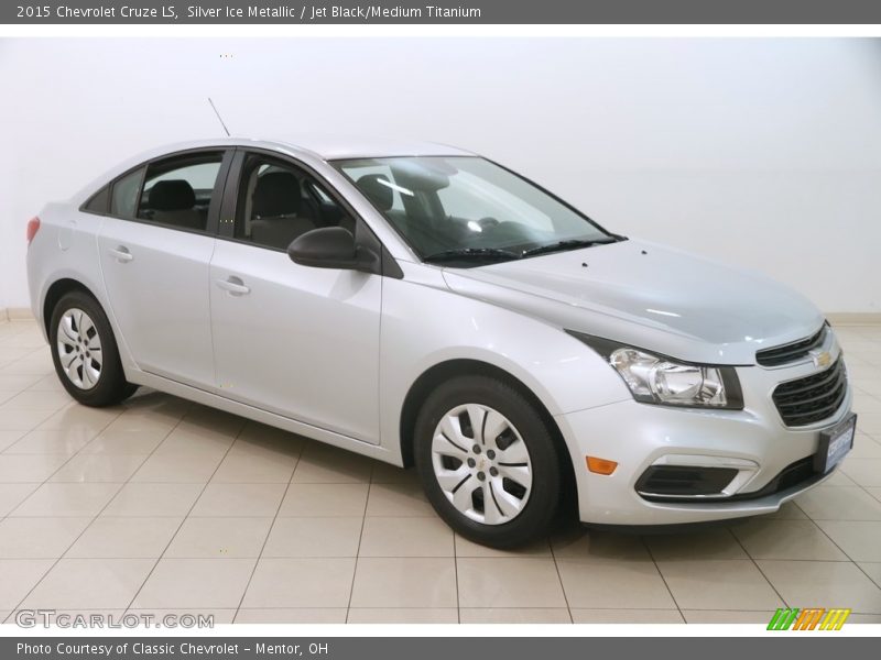 Silver Ice Metallic / Jet Black/Medium Titanium 2015 Chevrolet Cruze LS