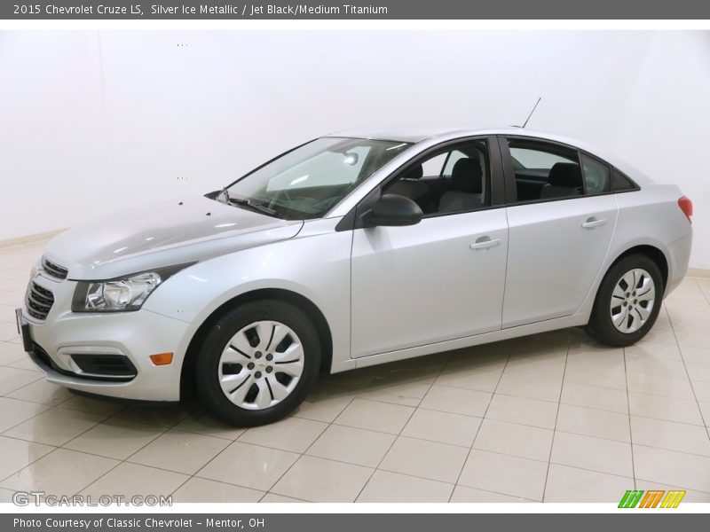 Silver Ice Metallic / Jet Black/Medium Titanium 2015 Chevrolet Cruze LS