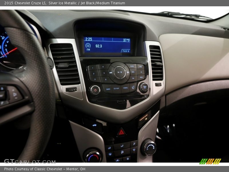 Silver Ice Metallic / Jet Black/Medium Titanium 2015 Chevrolet Cruze LS