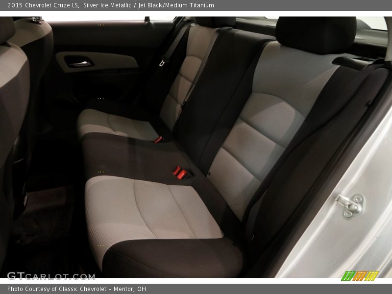 Silver Ice Metallic / Jet Black/Medium Titanium 2015 Chevrolet Cruze LS