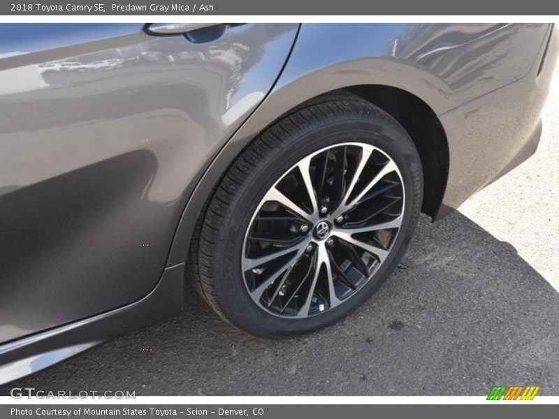 Predawn Gray Mica / Ash 2018 Toyota Camry SE