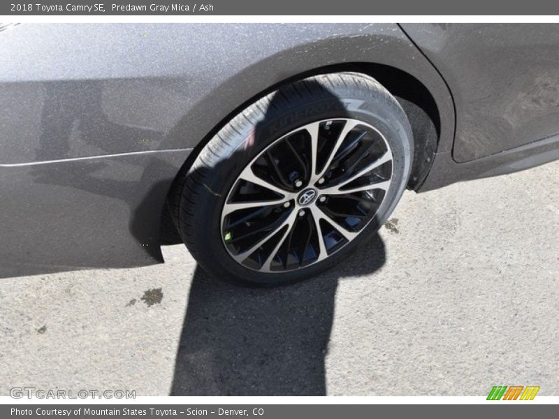Predawn Gray Mica / Ash 2018 Toyota Camry SE