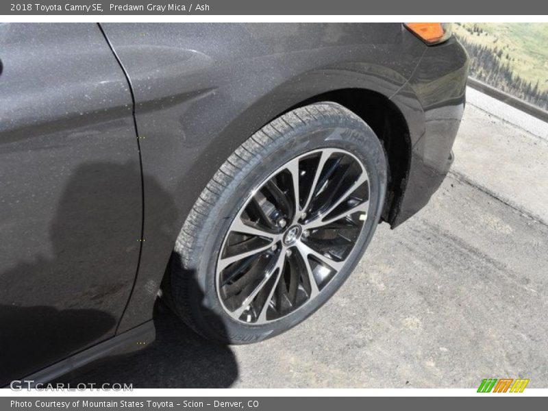 Predawn Gray Mica / Ash 2018 Toyota Camry SE
