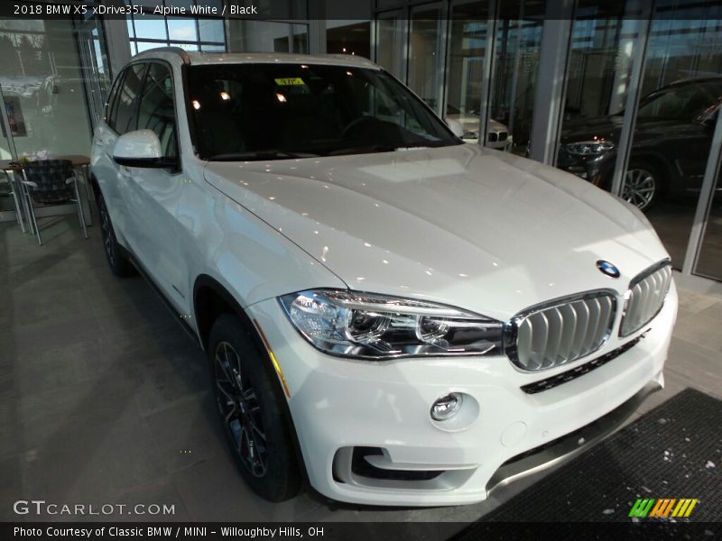 Alpine White / Black 2018 BMW X5 xDrive35i