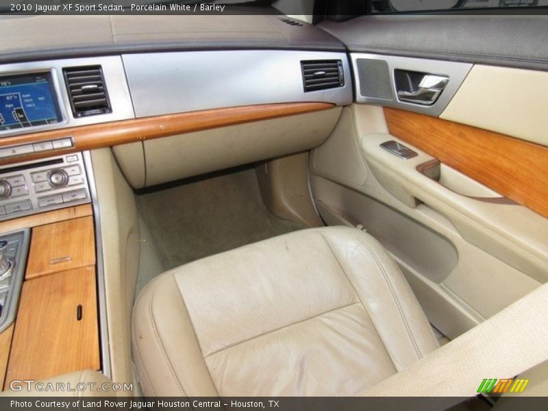 Porcelain White / Barley 2010 Jaguar XF Sport Sedan