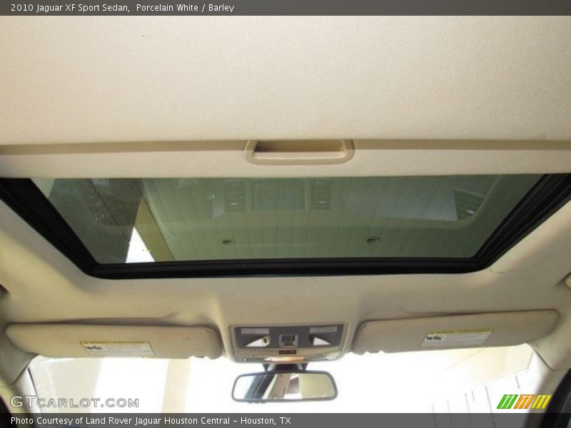 Porcelain White / Barley 2010 Jaguar XF Sport Sedan