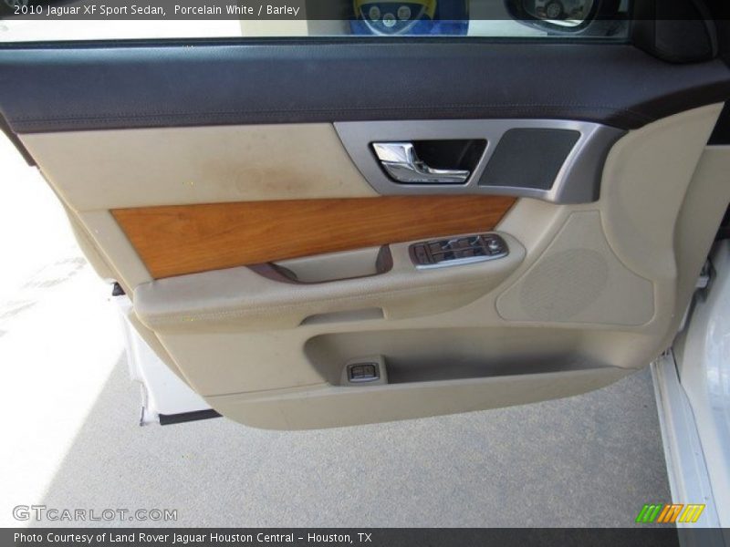 Porcelain White / Barley 2010 Jaguar XF Sport Sedan