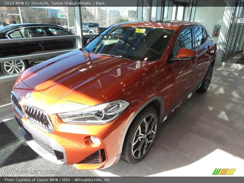 Sunset Orange Metallic / Black 2018 BMW X2 xDrive28i