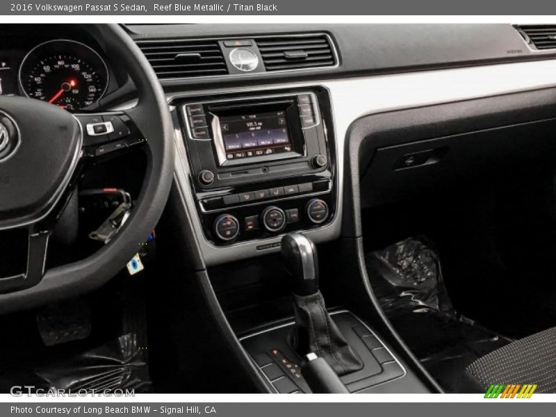 Reef Blue Metallic / Titan Black 2016 Volkswagen Passat S Sedan