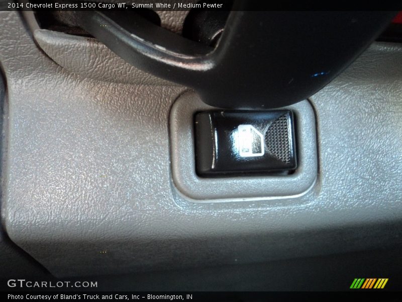 Summit White / Medium Pewter 2014 Chevrolet Express 1500 Cargo WT