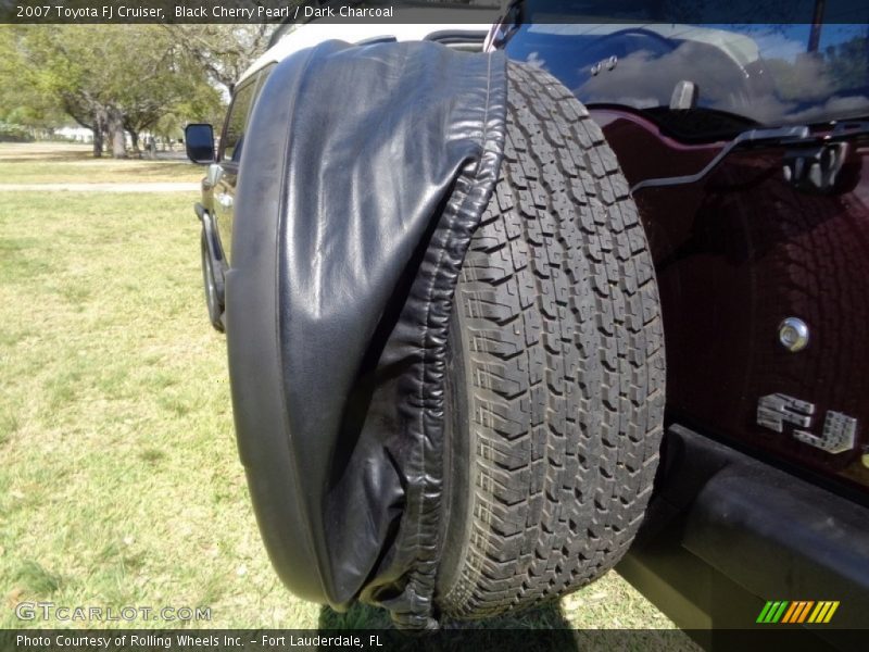 Black Cherry Pearl / Dark Charcoal 2007 Toyota FJ Cruiser