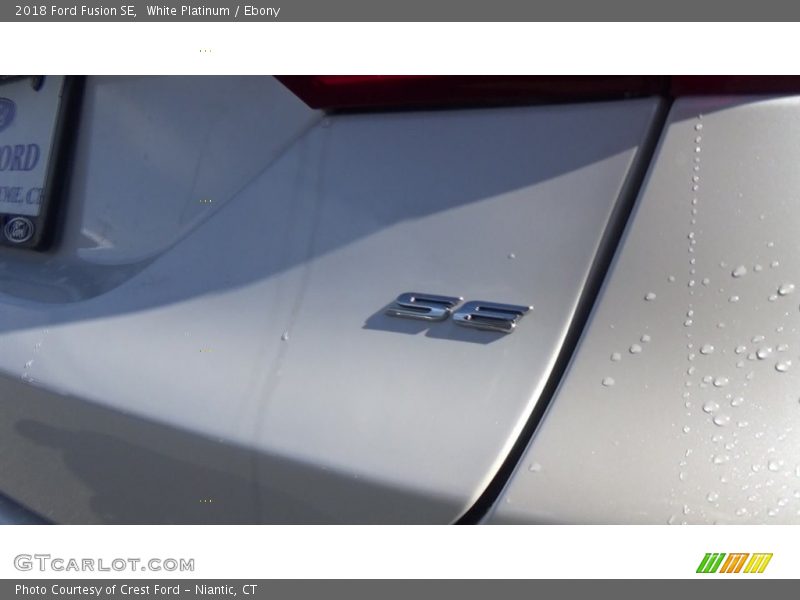 White Platinum / Ebony 2018 Ford Fusion SE