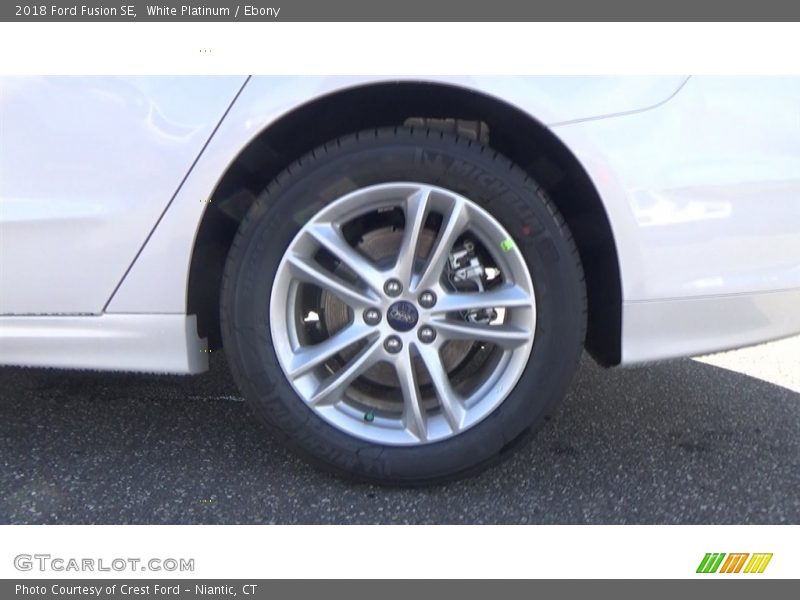 White Platinum / Ebony 2018 Ford Fusion SE