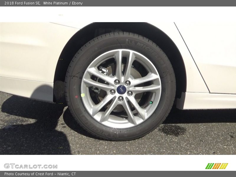 White Platinum / Ebony 2018 Ford Fusion SE