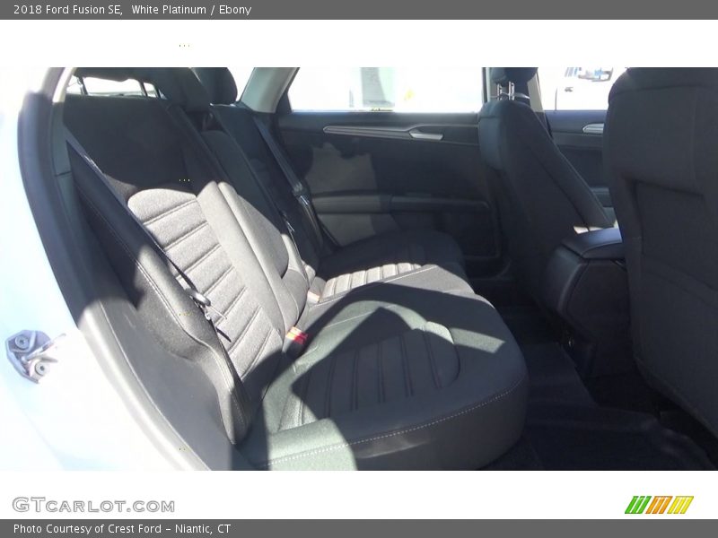 White Platinum / Ebony 2018 Ford Fusion SE