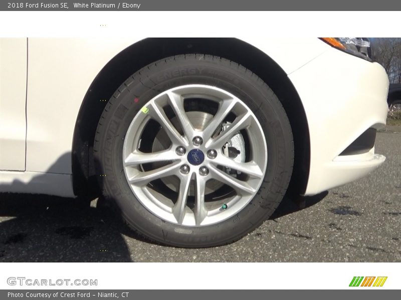 White Platinum / Ebony 2018 Ford Fusion SE