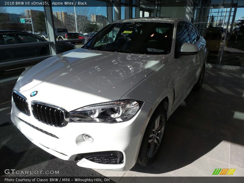 Alpine White / Black 2018 BMW X6 xDrive35i