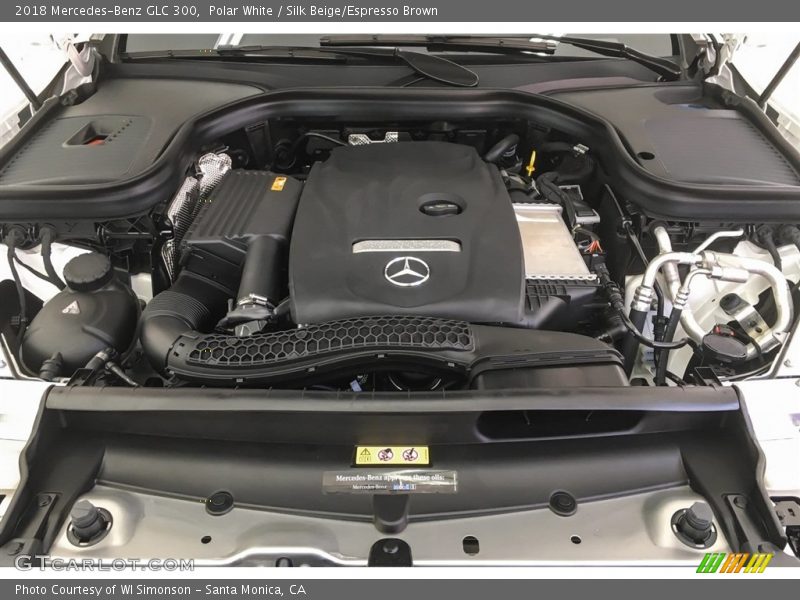 Polar White / Silk Beige/Espresso Brown 2018 Mercedes-Benz GLC 300