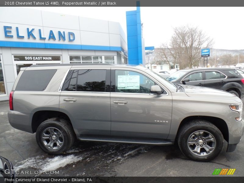 Pepperdust Metallic / Jet Black 2018 Chevrolet Tahoe LS 4WD