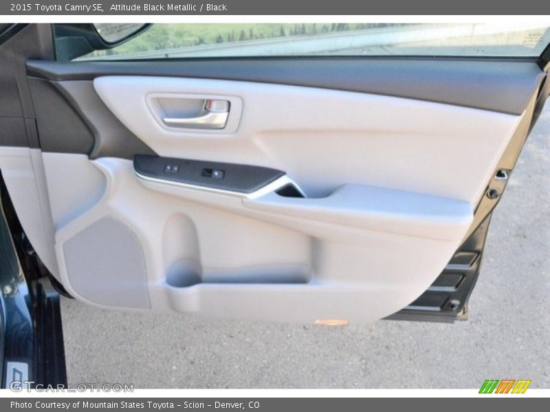 Attitude Black Metallic / Black 2015 Toyota Camry SE