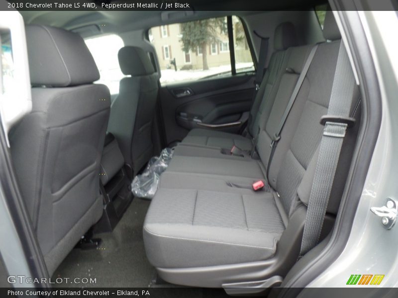 Pepperdust Metallic / Jet Black 2018 Chevrolet Tahoe LS 4WD