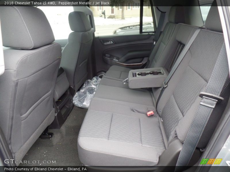 Pepperdust Metallic / Jet Black 2018 Chevrolet Tahoe LS 4WD
