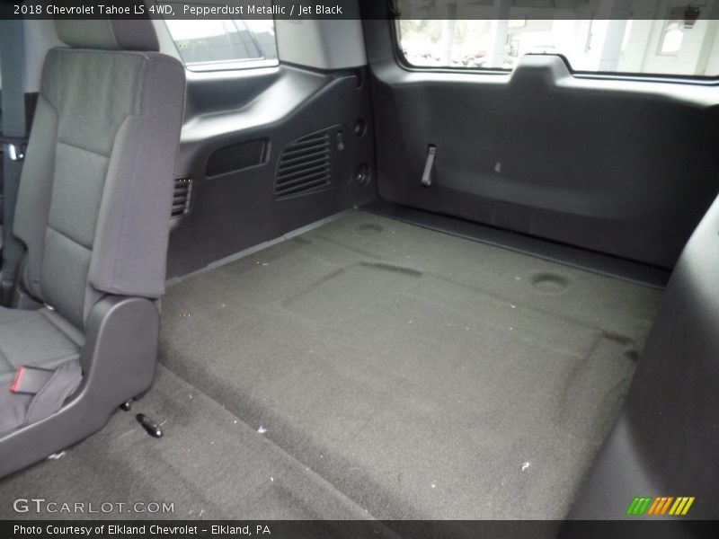 Pepperdust Metallic / Jet Black 2018 Chevrolet Tahoe LS 4WD