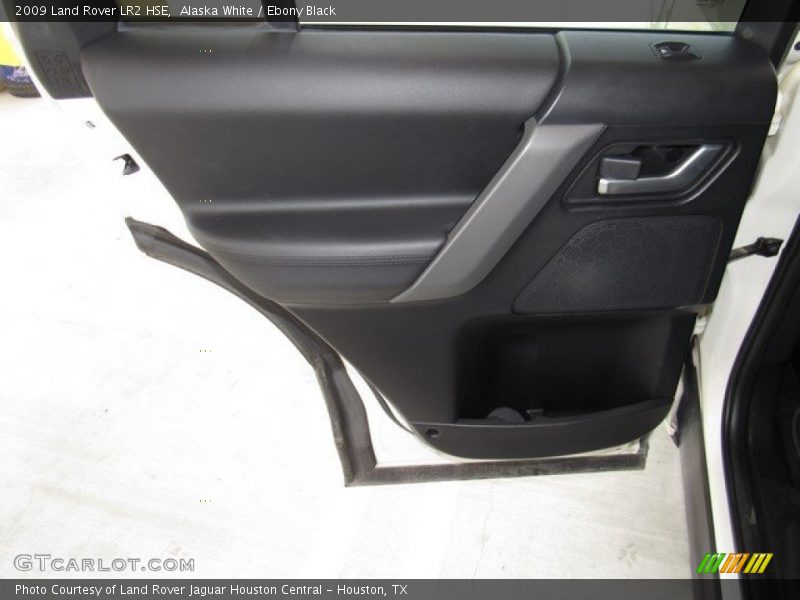 Alaska White / Ebony Black 2009 Land Rover LR2 HSE