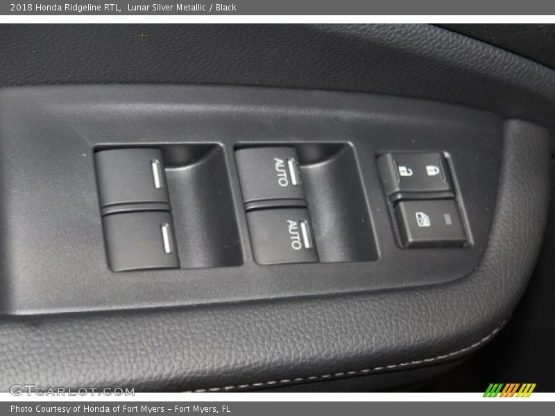 Lunar Silver Metallic / Black 2018 Honda Ridgeline RTL