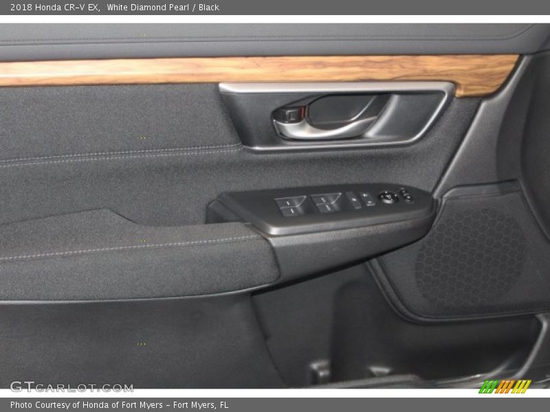 White Diamond Pearl / Black 2018 Honda CR-V EX