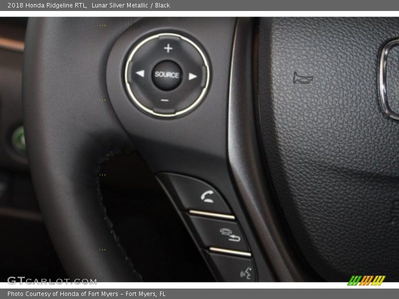 Lunar Silver Metallic / Black 2018 Honda Ridgeline RTL