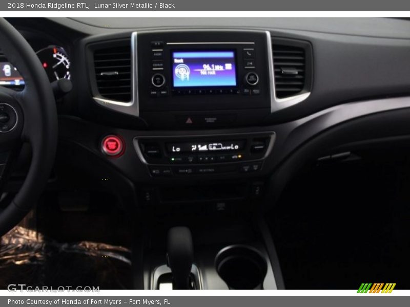 Lunar Silver Metallic / Black 2018 Honda Ridgeline RTL