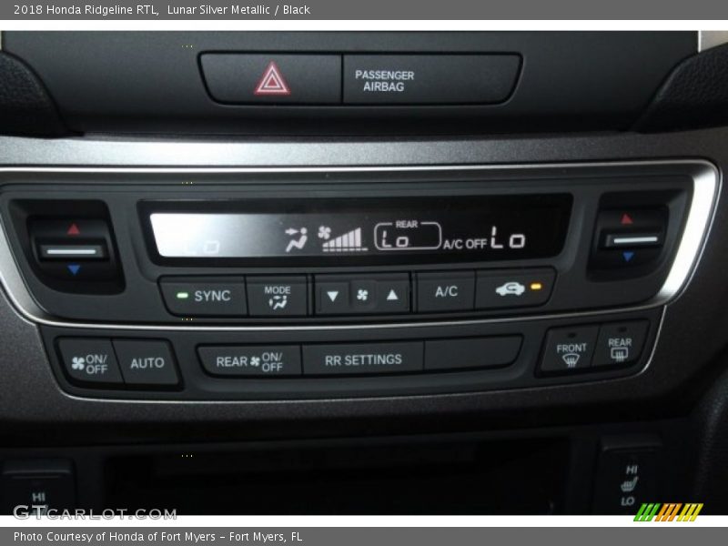 Lunar Silver Metallic / Black 2018 Honda Ridgeline RTL