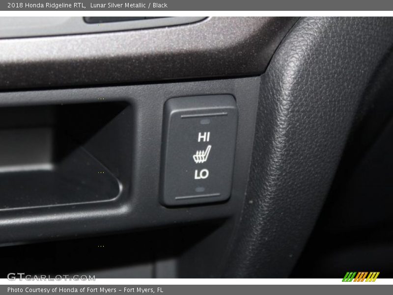 Lunar Silver Metallic / Black 2018 Honda Ridgeline RTL