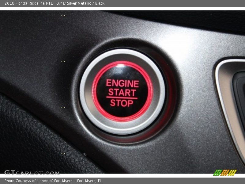 Lunar Silver Metallic / Black 2018 Honda Ridgeline RTL